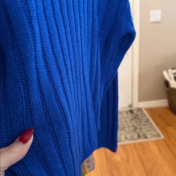 Beautiful Blue sweater 💙 - Picture 2 of 3